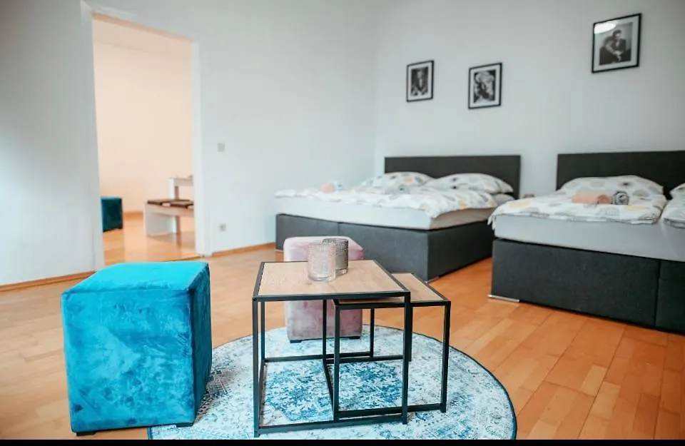 Raimond Apartment Top 27 Wien 0*,